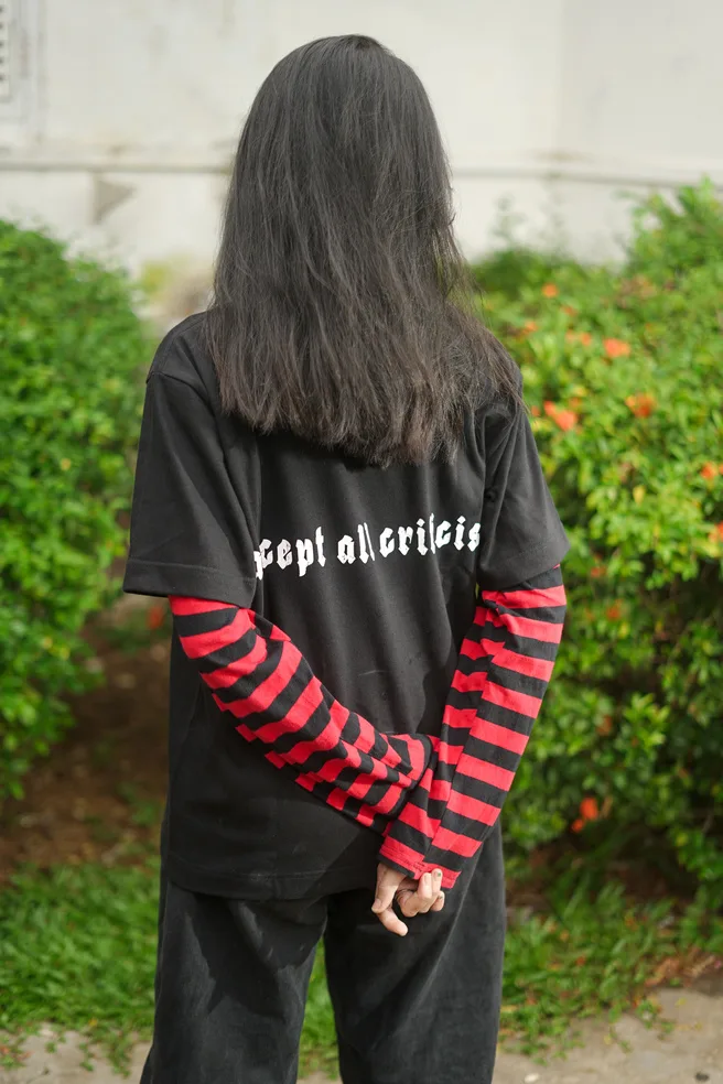 TS : black layout ar - 10